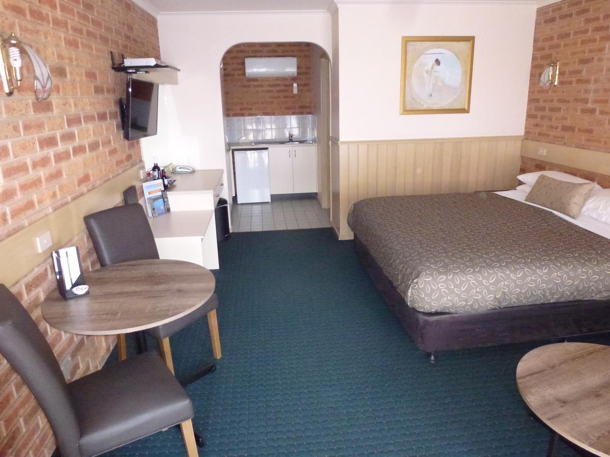 Colonial Motor Inn Bairnsdale Golden Chain Property Eksteriør billede