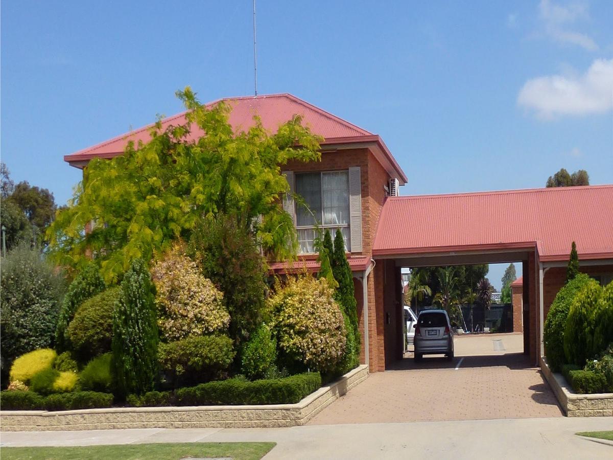 Colonial Motor Inn Bairnsdale Golden Chain Property Eksteriør billede