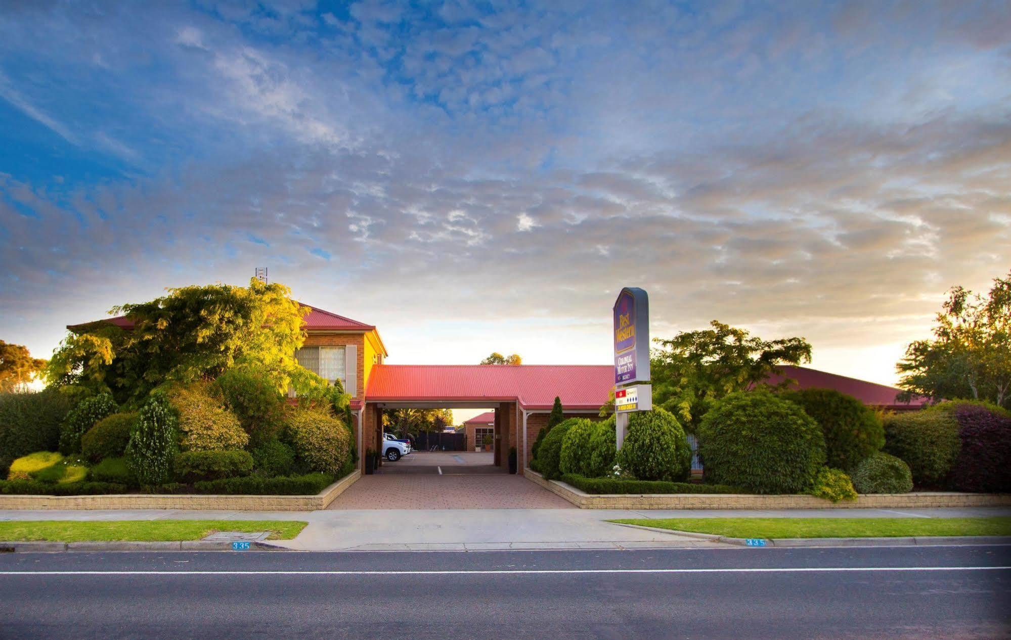Colonial Motor Inn Bairnsdale Golden Chain Property Eksteriør billede