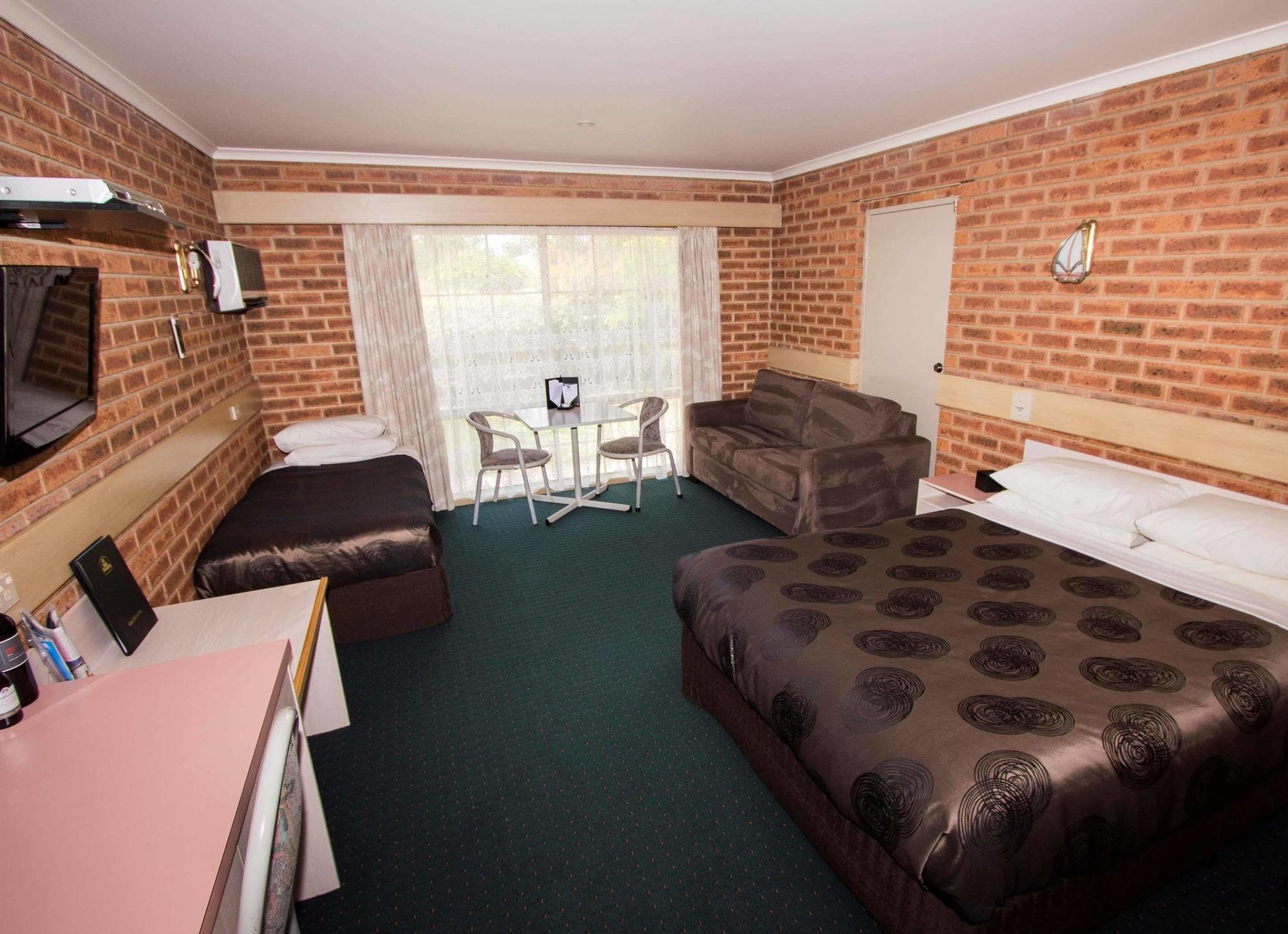 Colonial Motor Inn Bairnsdale Golden Chain Property Eksteriør billede