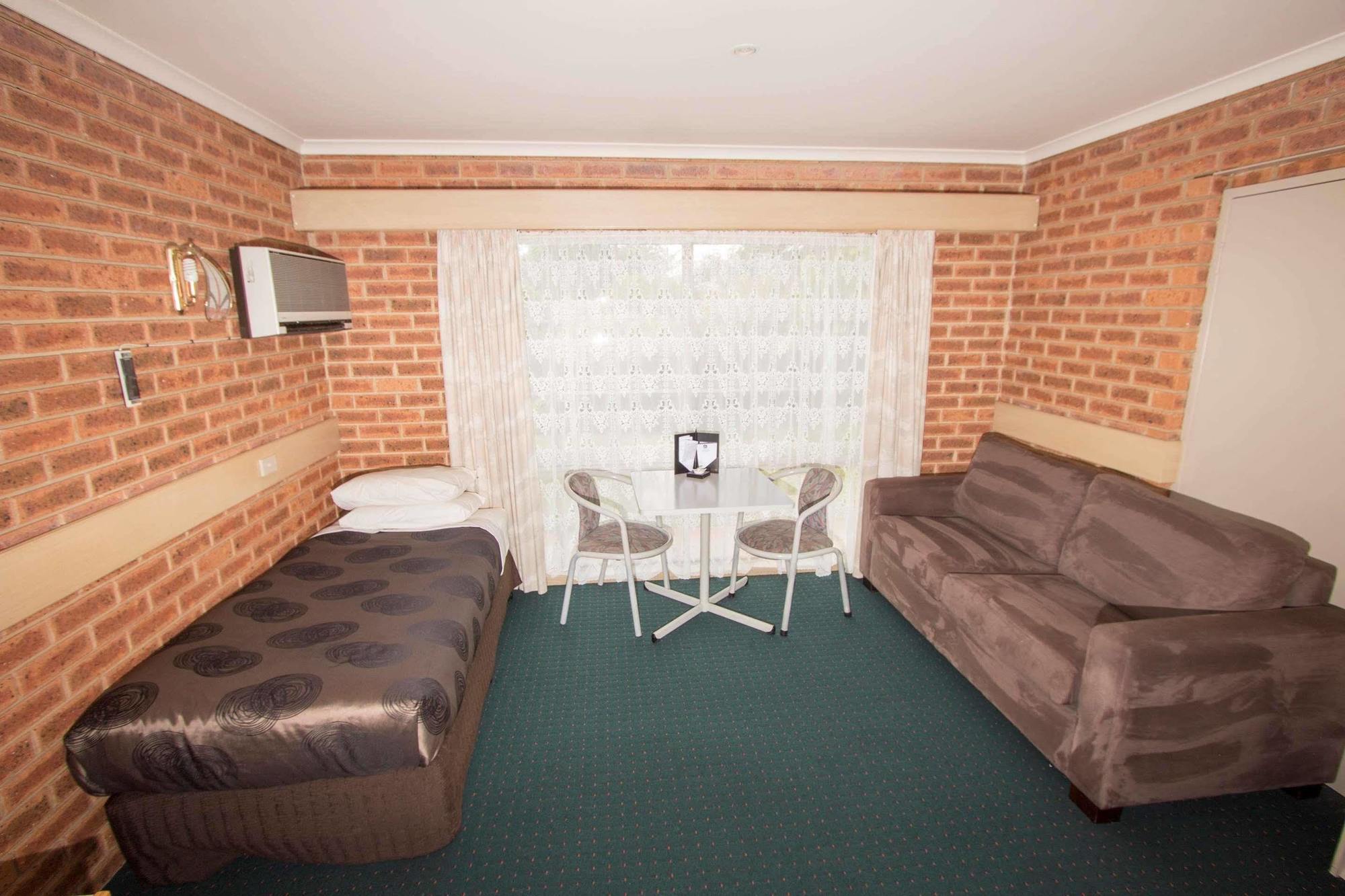 Colonial Motor Inn Bairnsdale Golden Chain Property Eksteriør billede