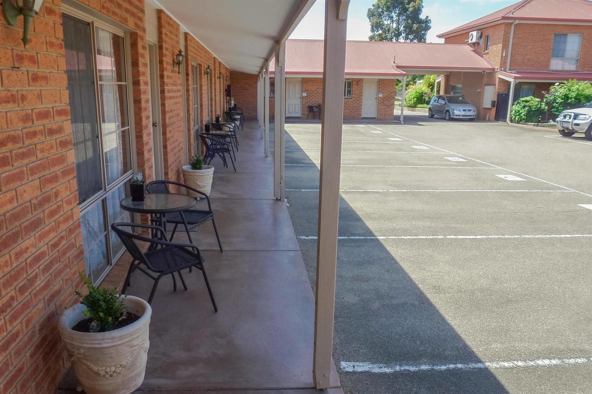 Colonial Motor Inn Bairnsdale Golden Chain Property Eksteriør billede