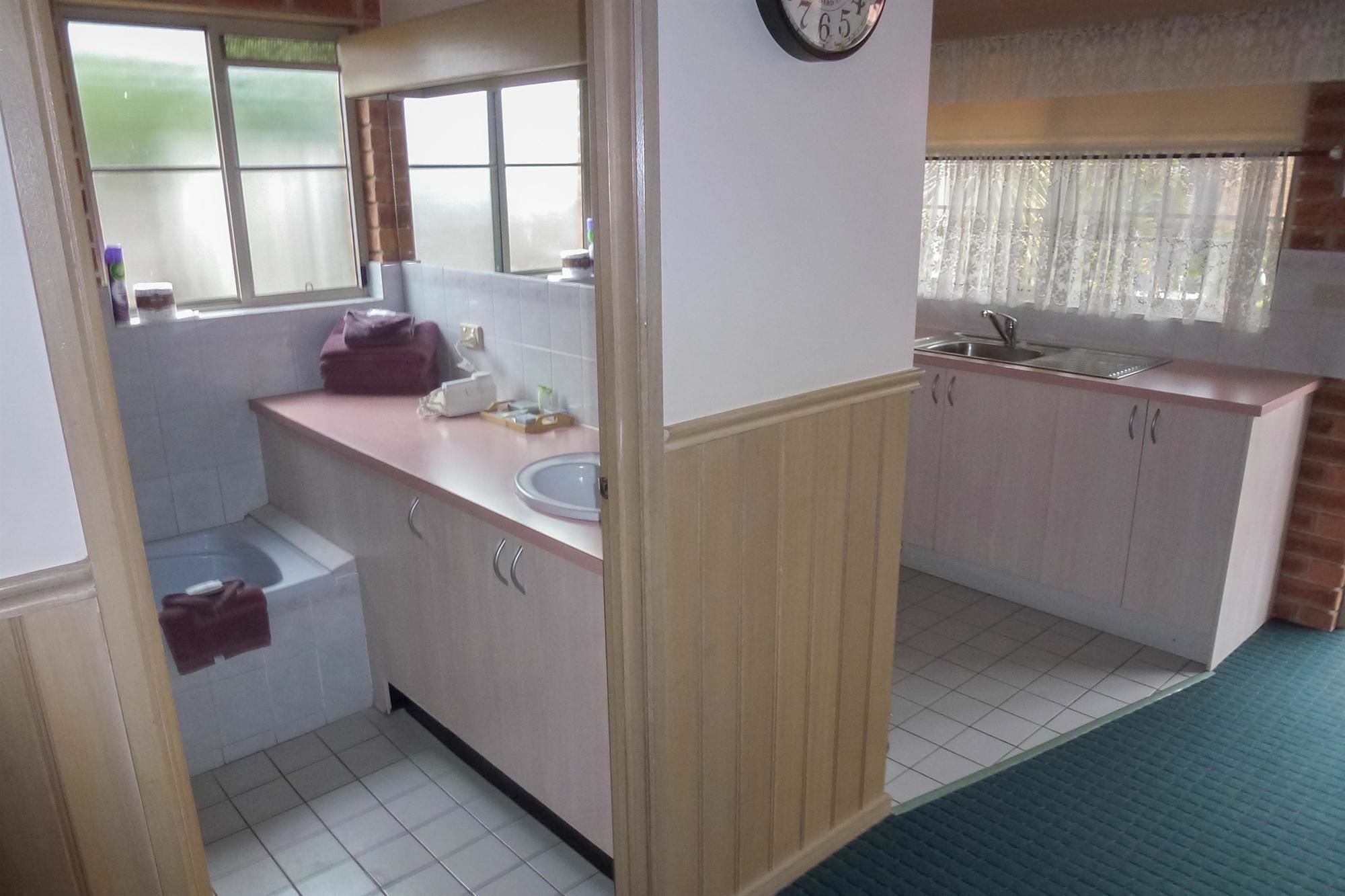 Colonial Motor Inn Bairnsdale Golden Chain Property Eksteriør billede