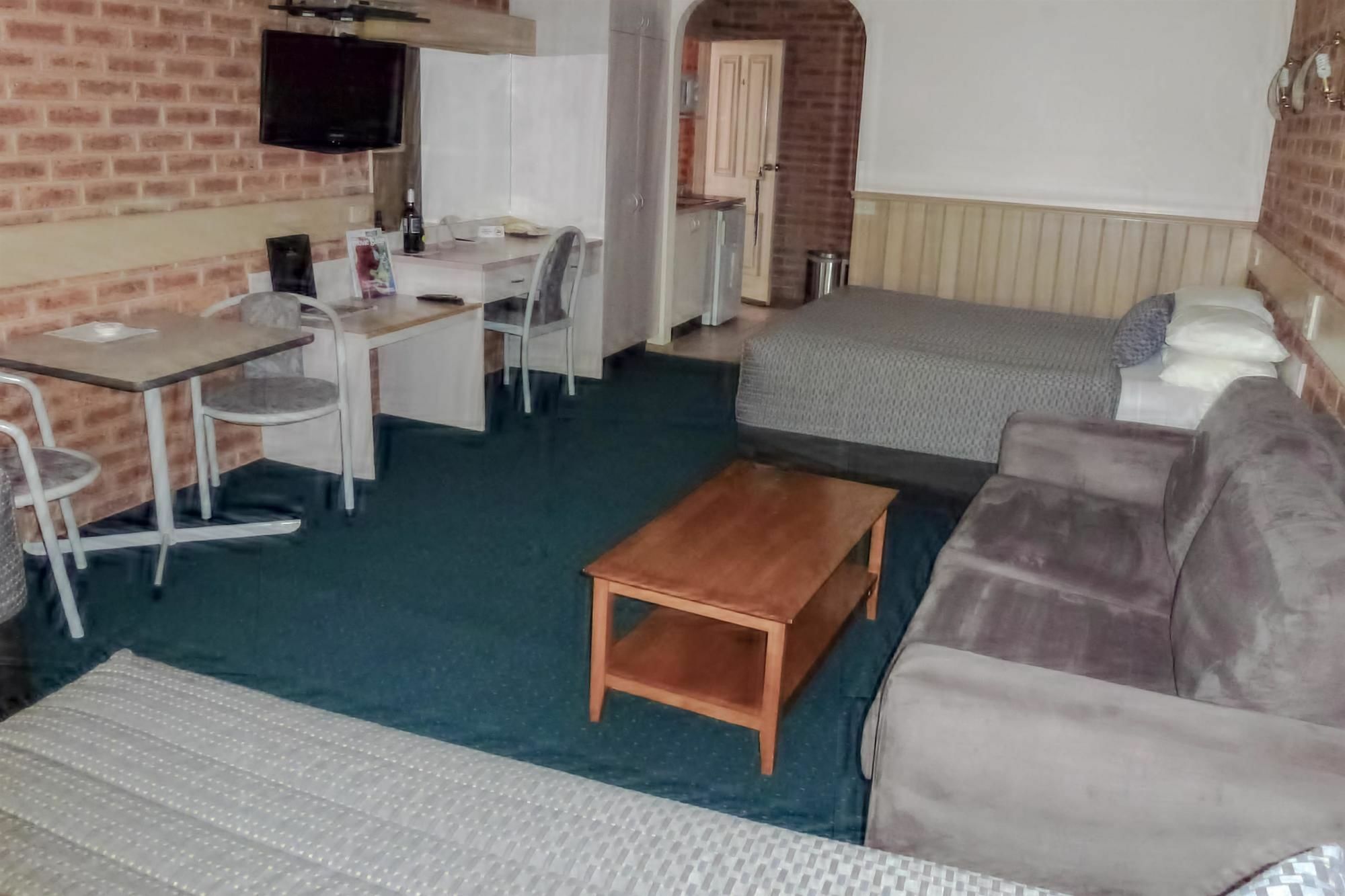 Colonial Motor Inn Bairnsdale Golden Chain Property Eksteriør billede