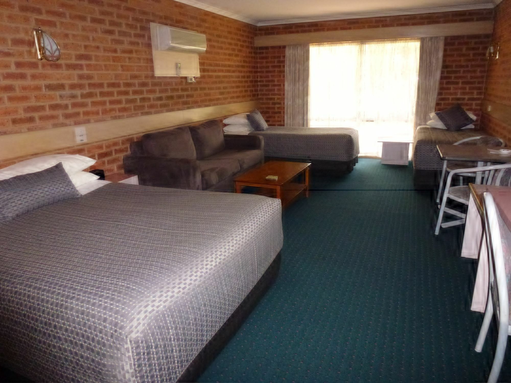 Colonial Motor Inn Bairnsdale Golden Chain Property Eksteriør billede