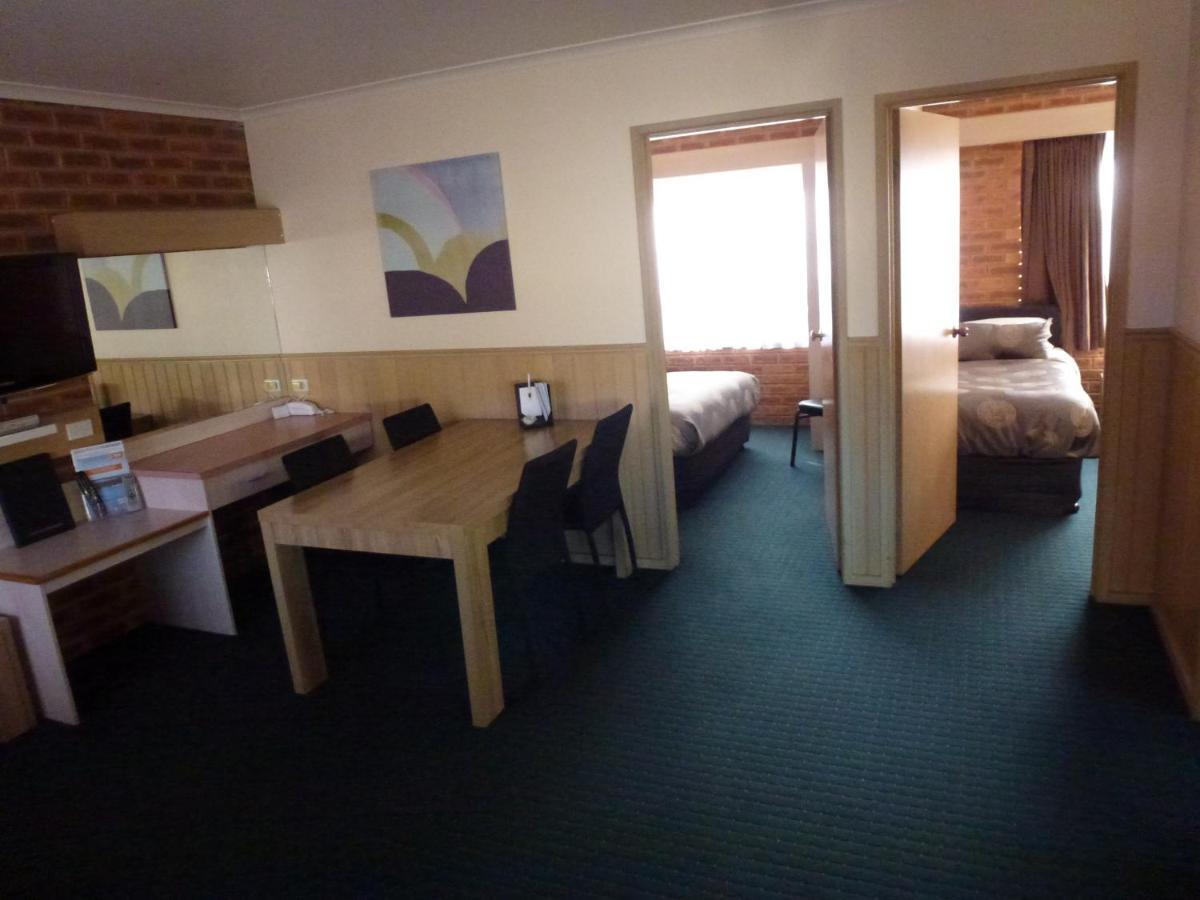 Colonial Motor Inn Bairnsdale Golden Chain Property Eksteriør billede